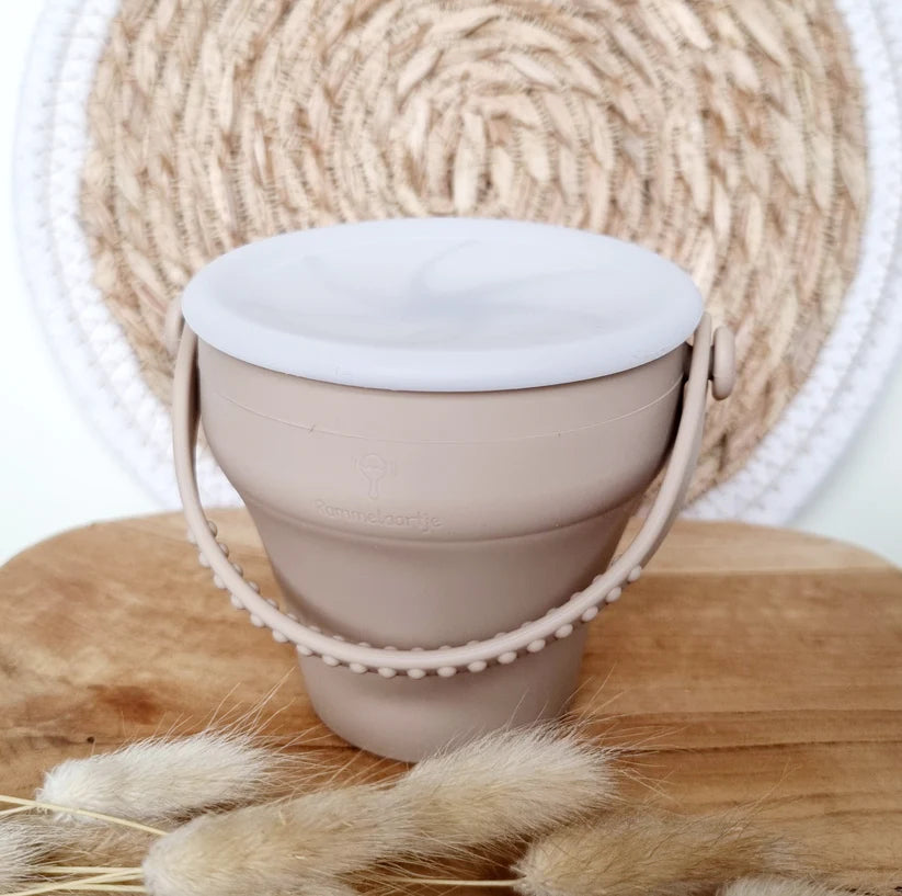 Siliconen opvouwbare snack cup met deksel Zand
